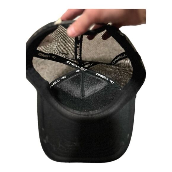 O’ Neill Pineapple Black Adjustable Trucker Hat - Picture 5 of 5